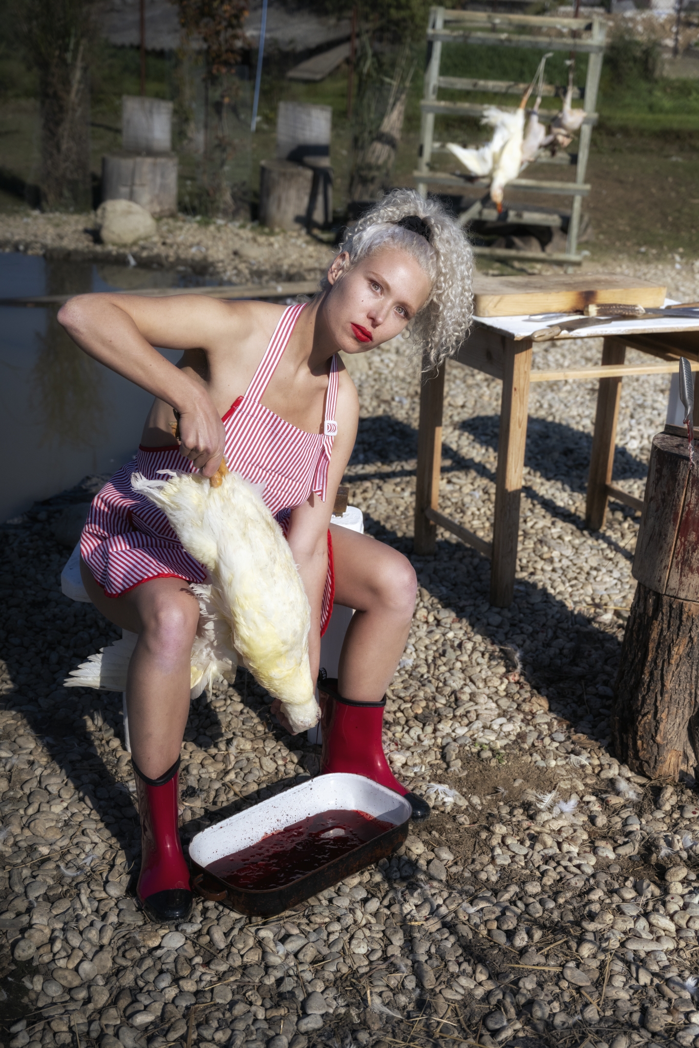 Foto: © Petr Strbačka, Edice Na dvorku, Model: Šarlota Draco