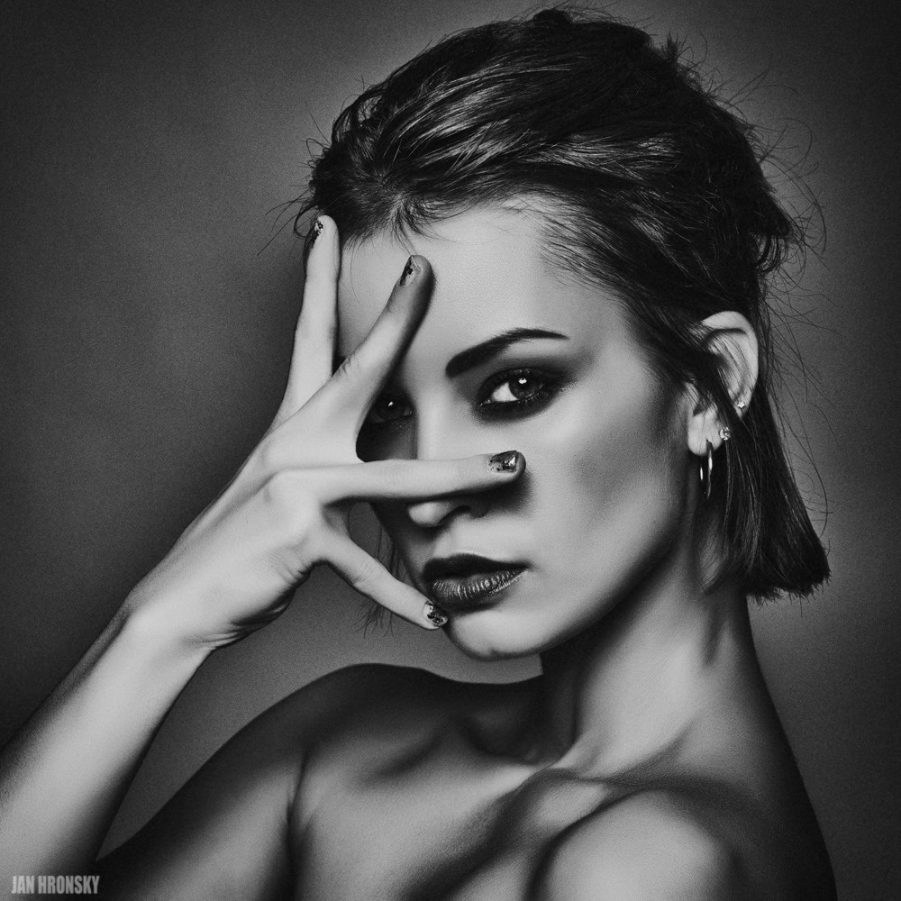 ZUZANA - FOTOKONTAKT - SPOLUPRACUJÍCÍ MODELKY