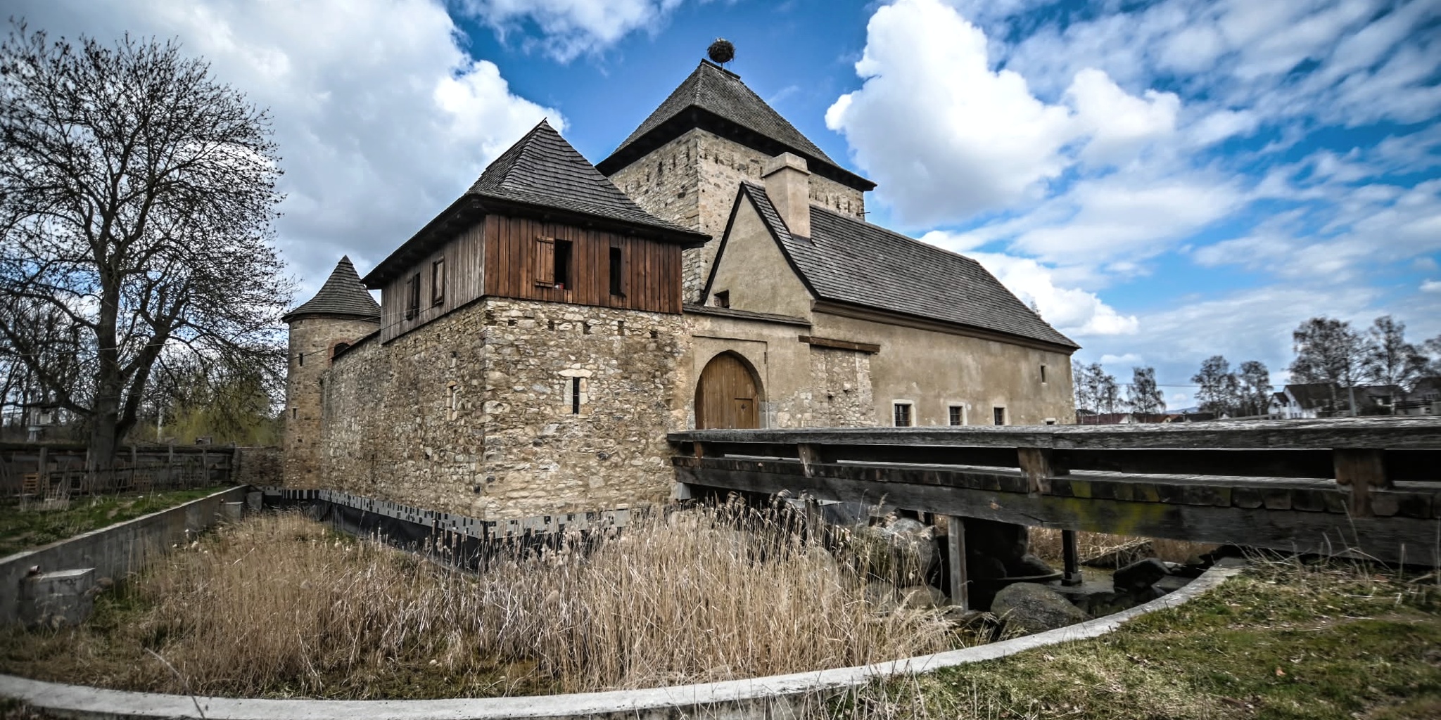 Dolní tvrz ( Barochovská ) Kestřany
