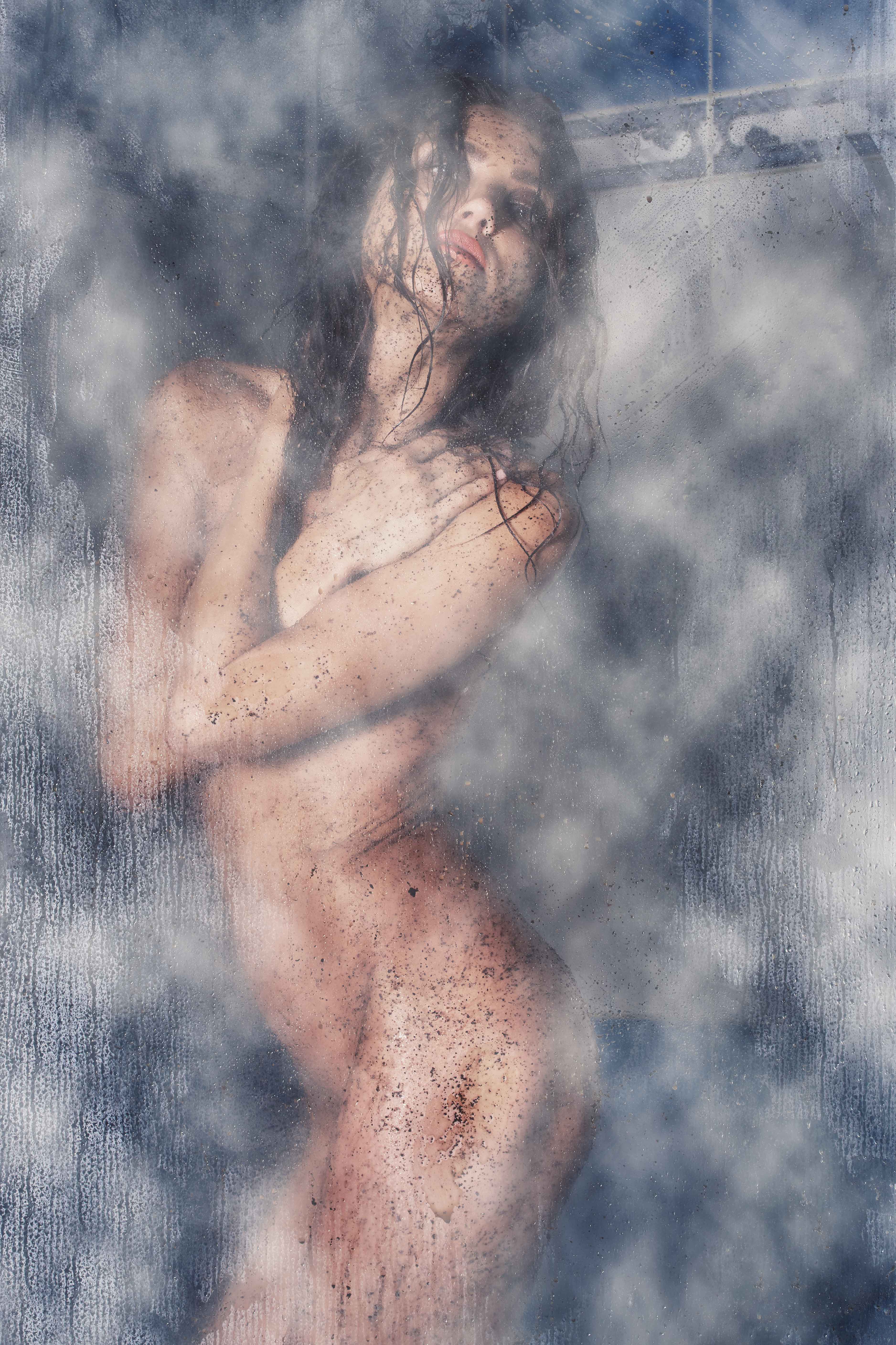 Foto: © Petr Strbačka, Edice Sprcha, Model: Anna
